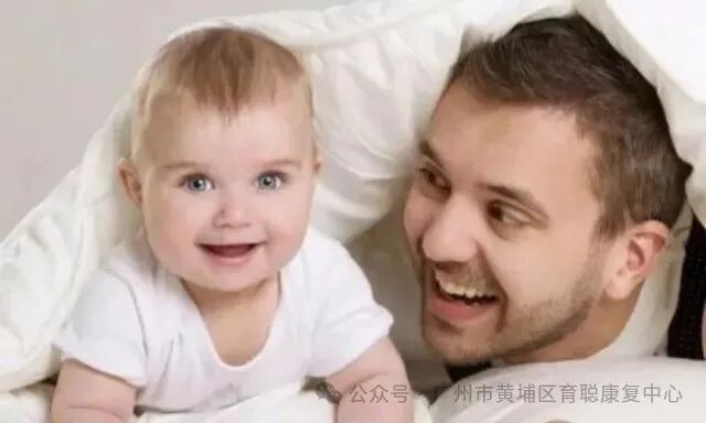 【育聪】想要语言发育障碍儿童语言康复好，这五点一定要知晓！      大部分的语言发育障碍父母，都是由于孩子的语言障碍选择就医，继而才了解语言发育障碍。他们的最初的想法都是这样的——  “我的孩子就是不说话，如果会说话就好了”  “能让孩子叫声爸爸妈妈，付出多大努力都值得”  “我就是想来学习怎么教语言的”  ……  好像孩子只要会说话，其他方面都好解决了。这些爸妈，即使在了解了孤独症是一个全面发育障碍的事实之后，他们仍旧会把语言训练看的比任何其他训练都更为重要——不惜一切代价，不管方法是否恰当，甚至不考虑孩子是否具备了进行语言训练的基础条件。  图片  父母听到语言障碍的孩子能够开口说话的心情，当然可以理解，但切记的是，一定要了解孩子，了解语言康复的原则。  下面的内容，送给所有希望自己孩子能有好的语言沟通能力的父母，了解清楚了这几个原则，是孩子拥有好的语言能力的前提和基础。    语言的本质是工具  图片  语言是我们日常生活中一个非常重要的交往工具。它能够很好地帮我们了解别人的意愿