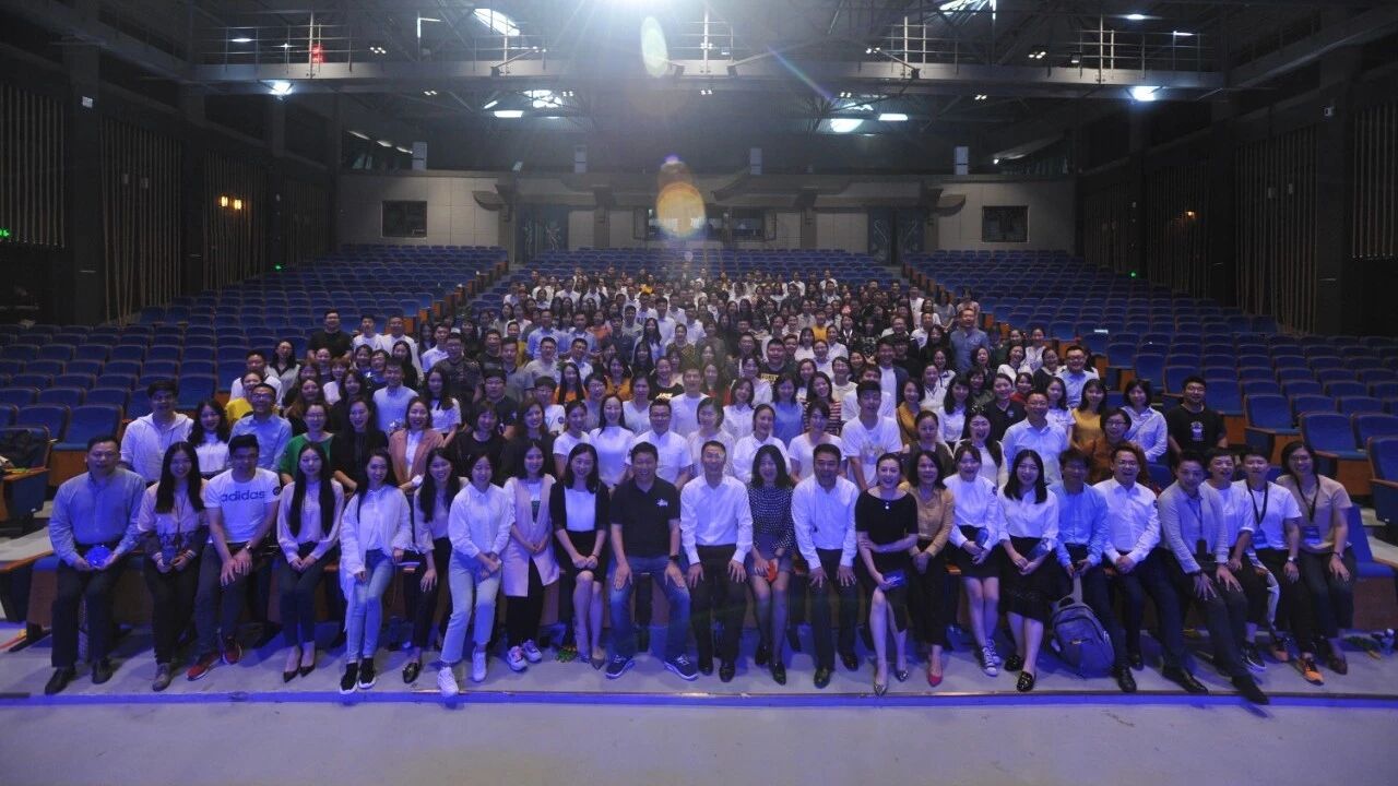 万达最会做新媒体的300个人全在这！万达新媒体5.0即将震撼出击