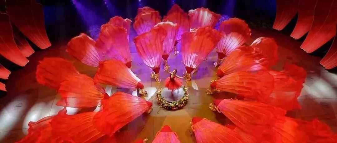 万达汉秀上春晚，她让林志玲美若天仙