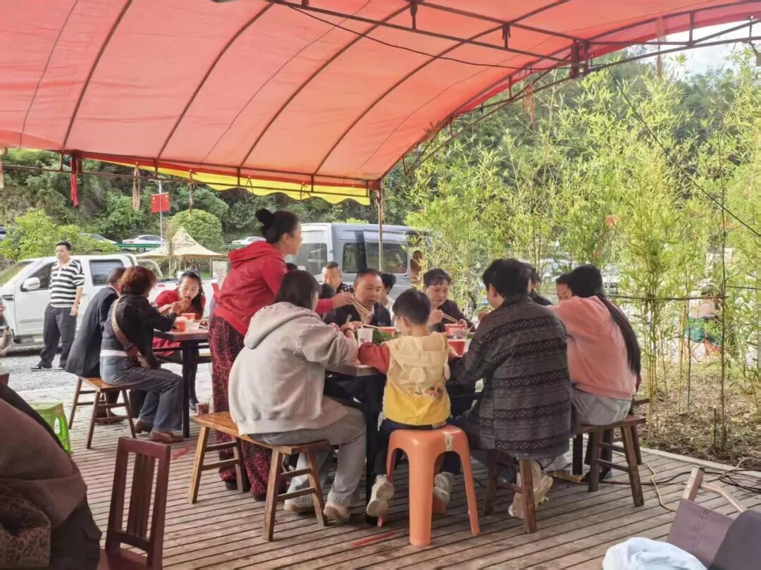 线上观看42万人次，兴隆茶山民歌会出圈