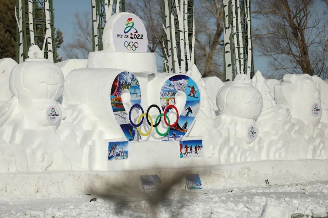 哈巴河打造精美雪雕为冬奥加油