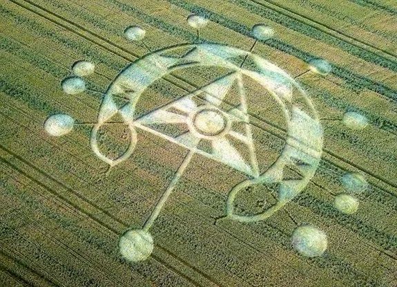 年7月 8月几个麦田怪圈解读 Ufo之迷 二十次幂