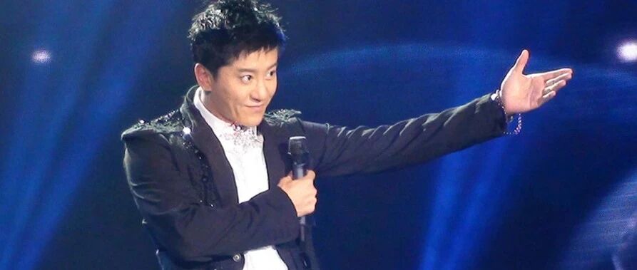 8次上春晚作死被捕入狱，今52岁无人问津，昔日老搭档也断了联系