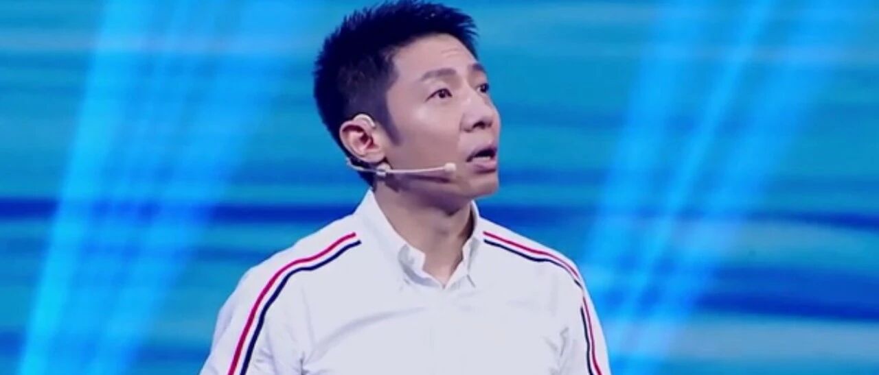 央视知名主持人翻车了！