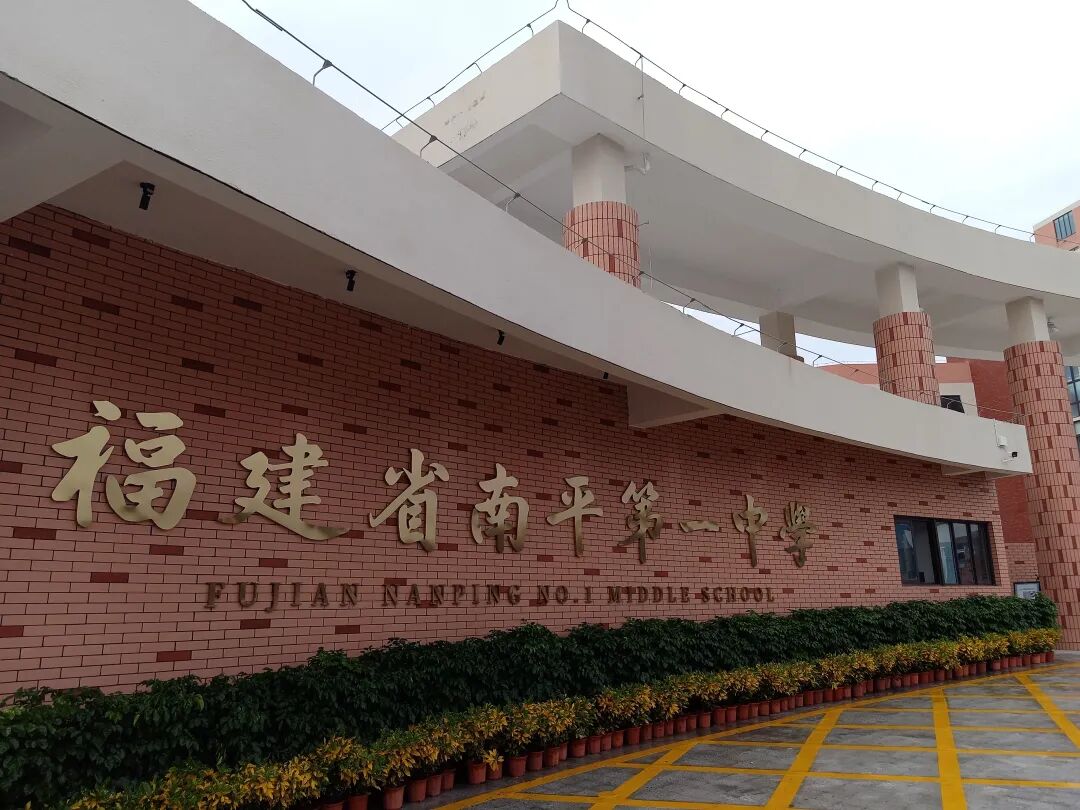 ��ƽ����һ�߿�����ȷ�ϵ㣬Ҫ����Щ���ϣ�����44��ȷ�ϵ�������