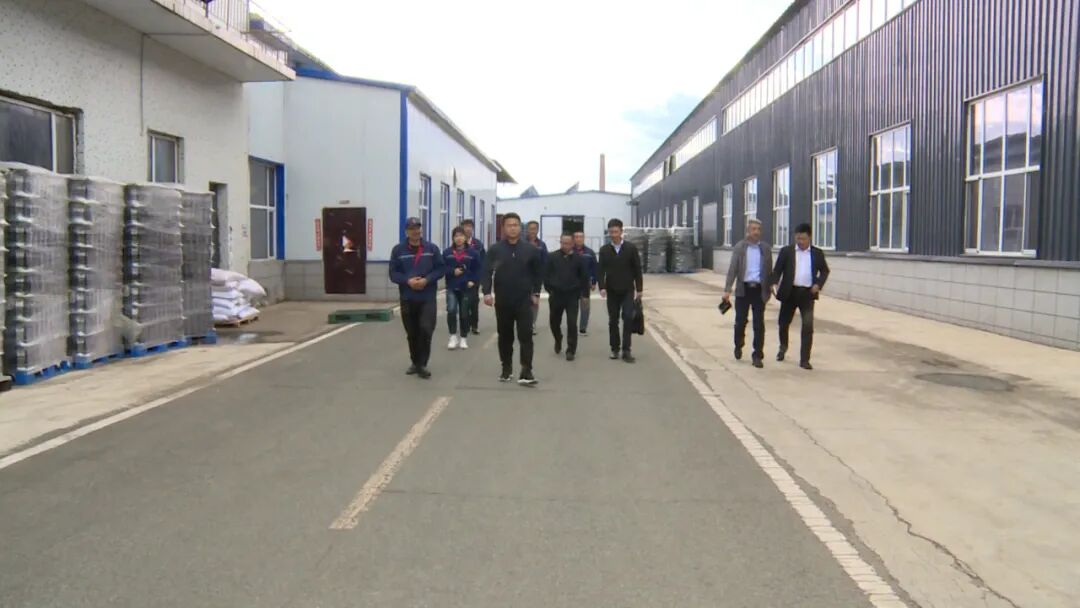 嫩江市委副书记政府市长崔凯调研指导企业安全生产等工作