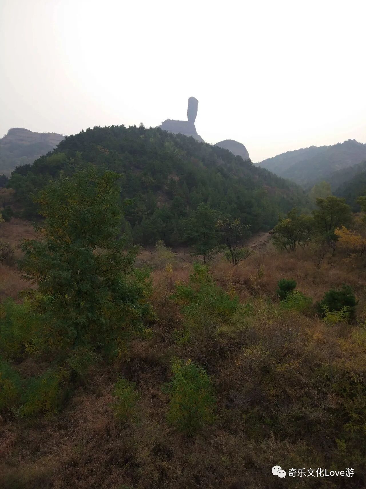 巨壁佛光宝山寺 <wbr>亿年石挺磬锤峰