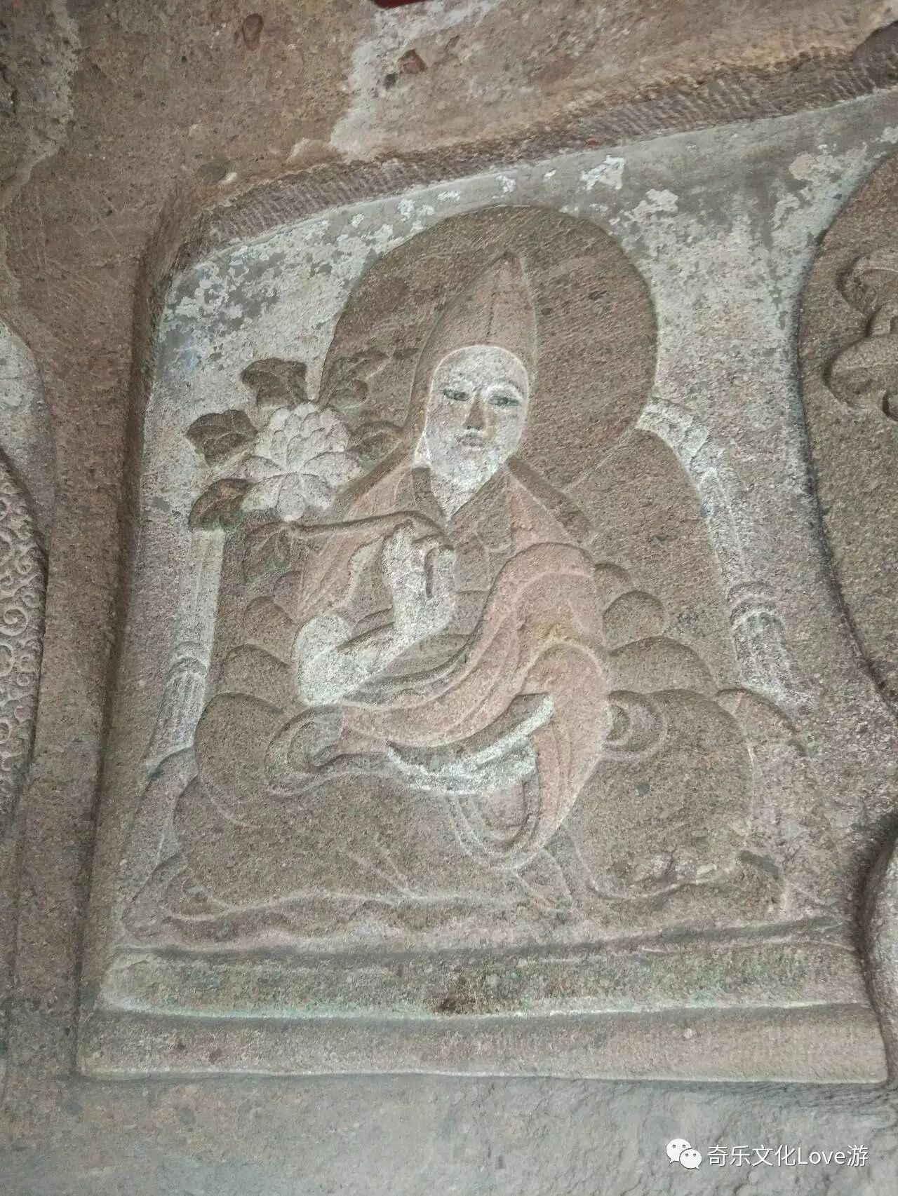 巨壁佛光宝山寺 <wbr>亿年石挺磬锤峰 巨壁佛光宝山寺 <wbr>亿年石挺磬锤峰