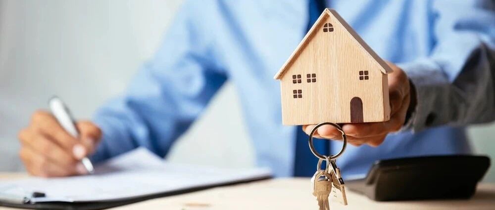 从金牌业务员到分行店董，探寻“租赁女王”的“夺冠“之路