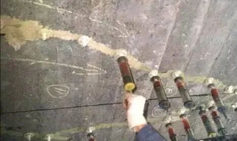 干工程，混凝土裂缝、麻面、蜂窝怎么修补？项目经理、总监必修课!的图3