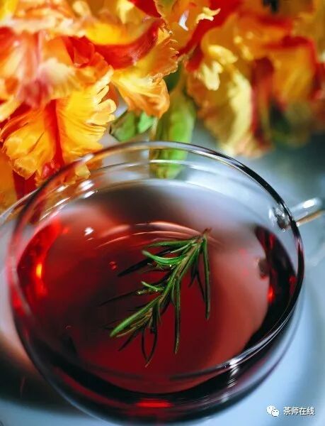 常饮茶，对提高人体免疫力，大有益处