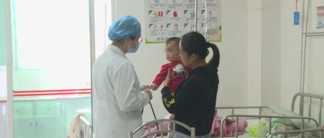 秋季腹泻高发，警惕孩子“又吐又拉又发烧”！