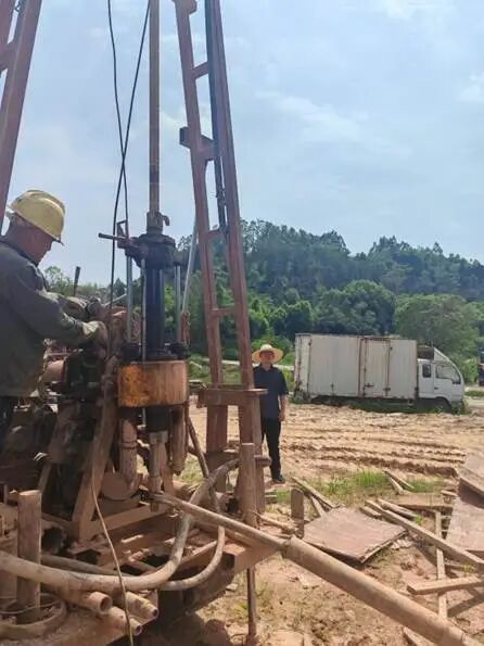 7def50bce8cb3d8bed5182f4faa3f05