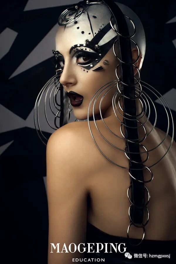 影楼化妆师教你如何成为化妆妆行业的标杆人物-首码网-网上创业赚钱首码项目发布推广平台