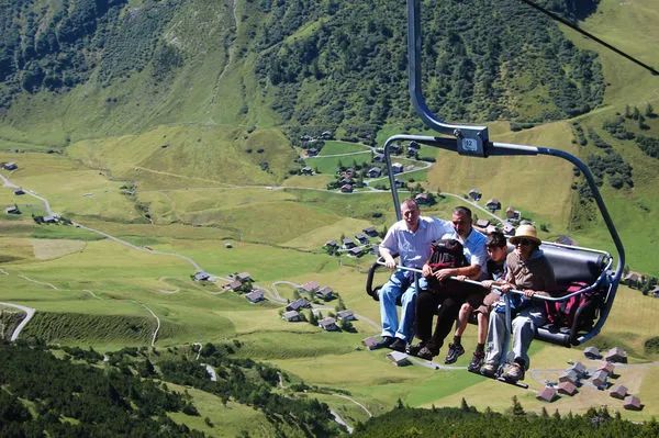 花50萬就能當國王，有錢人的快樂你根本想不到 旅遊 第32張