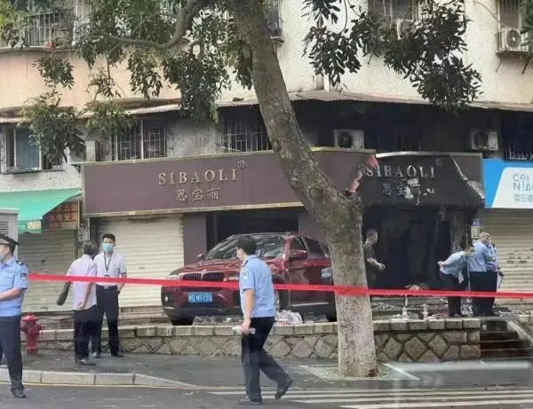 人民至上,生命至上!普及安全,关注安全!阜阳市安全生产协会宣!(18)(图1) 图片