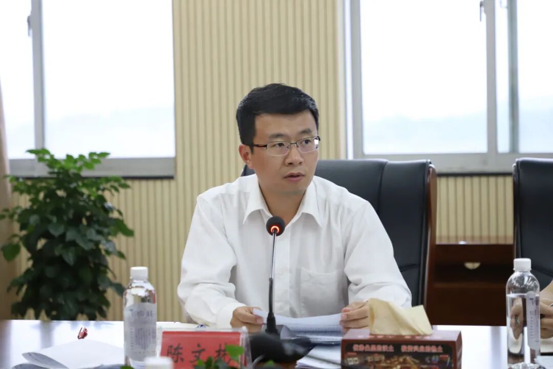 【新时代 新征程 新伟业】灵川:召开区域产业用地出