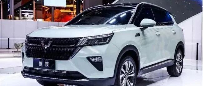 “神车”五菱的10万元魔咒：十年上攻为何屡战屡败 | 经观汽车