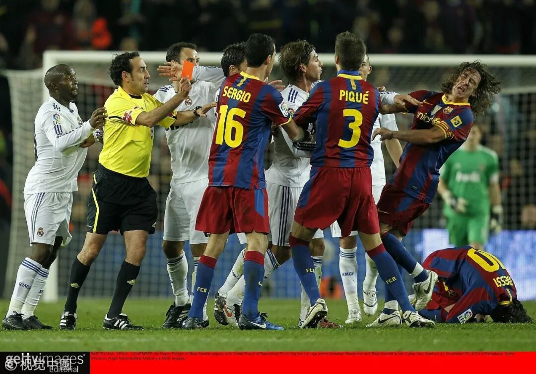 五星优选|我只想正常地看场球,这都不行吗 据@足球报官方微博 消息