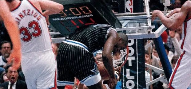 NBA歷史七大「神獸」: 霍華德親吻籃筐， 字母哥三分線起步扣籃 運動 第6張