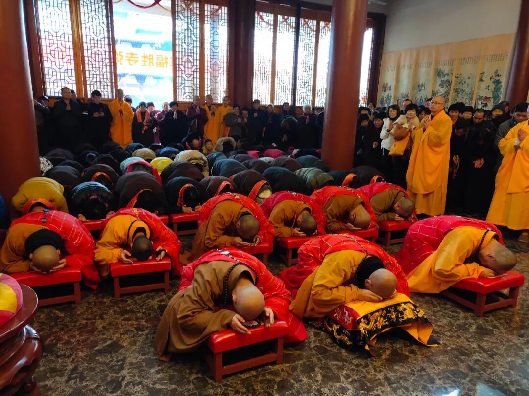 浙江奉化雪窦山 | 怡藏大和尚应邀参加福胜寺弥勒佛开光法会