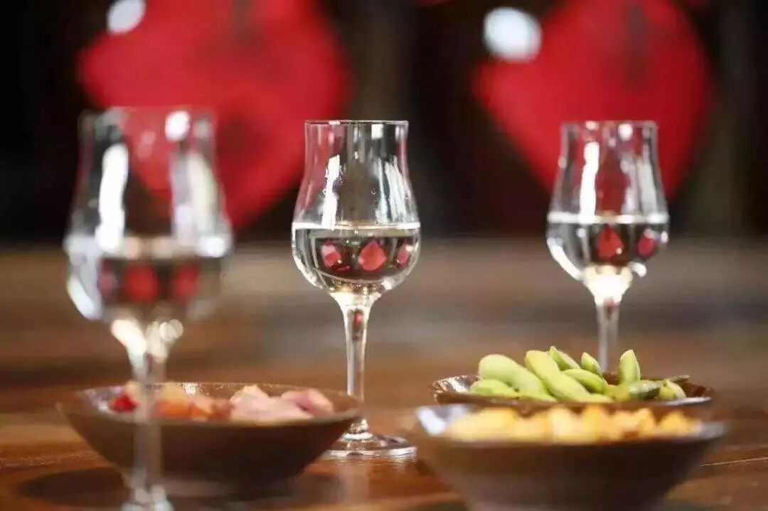 今日浅谈酒文化，白酒这么多，你喝对了么