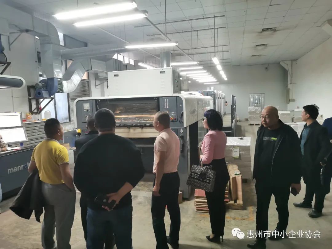成都印刷畫(huà)冊(cè)廠_新型企業(yè)畫(huà)冊(cè)書(shū)刊樣本印刷_畫(huà)冊(cè)樣本印刷廠