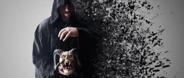 西方奉若神明的《诸世纪》，真有人游走在两个世界的时光隧道中？