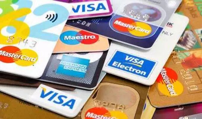 信用卡额度被降导致还不上，应该怎么做？