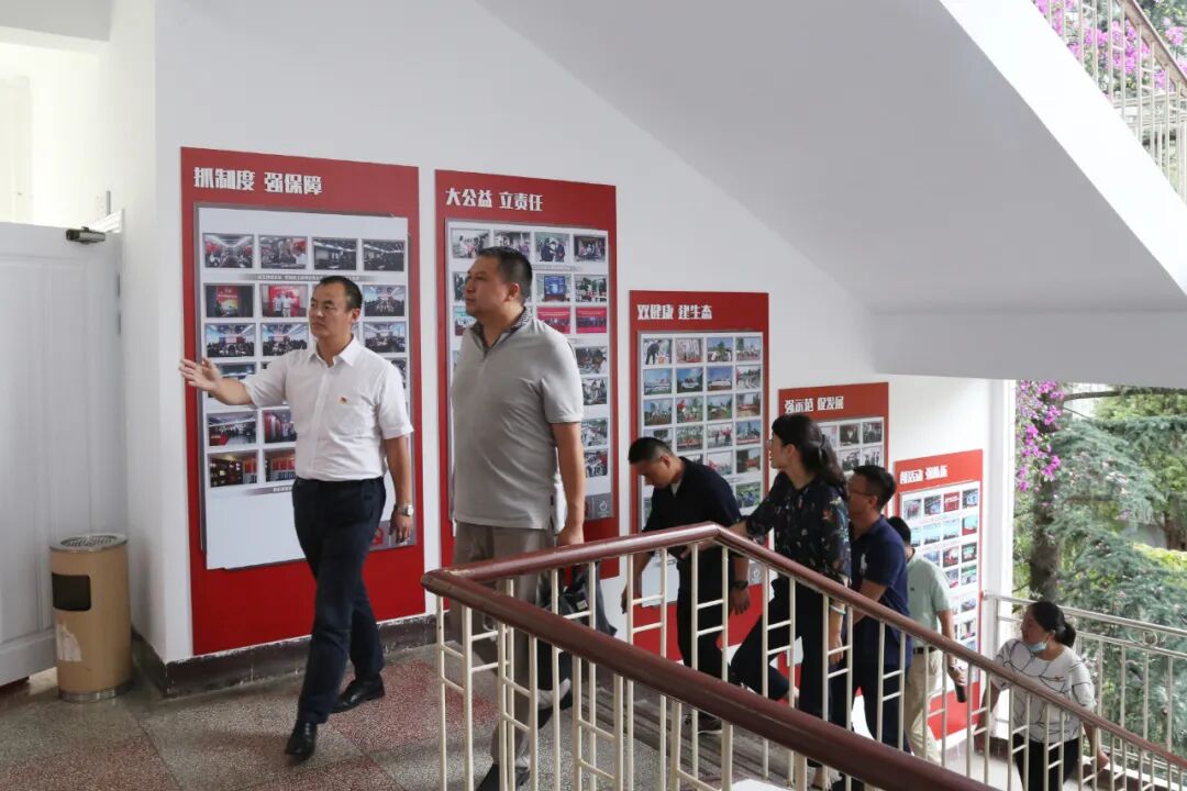 昆明市委组织部组织四处处长赵国良一行莅临理想指导工作