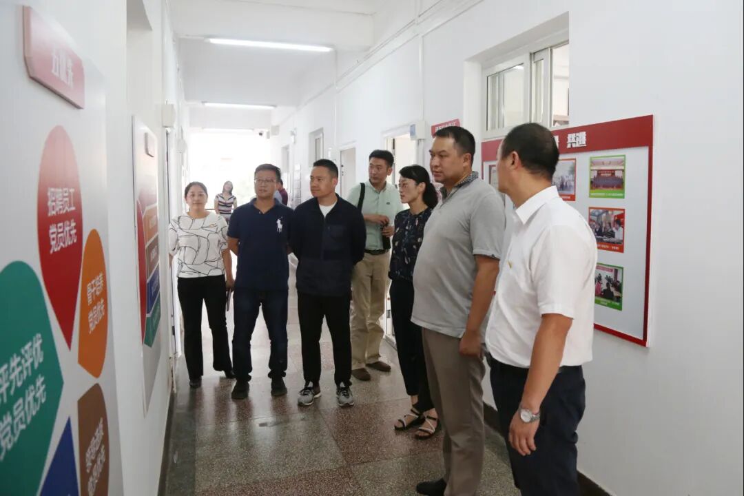 昆明市委组织部组织四处处长赵国良一行莅临理想指导工作