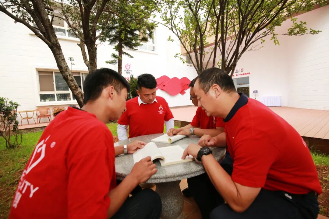 理想七一党建活动：发扬新时代的党性之光，攻坚克难促生产