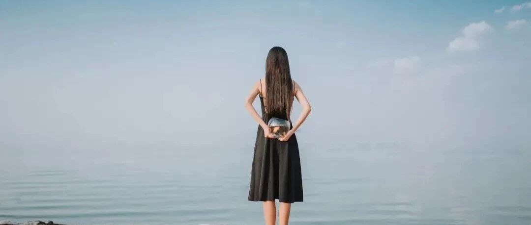 《人民日报》曝光卖菜阿姨“变态”服务上热搜：永远不要低估高手做事的态度