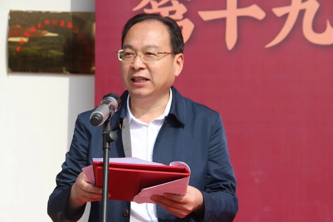 镇平县天工奖初评暨玉雕新秀创意设计大赛作品展开幕