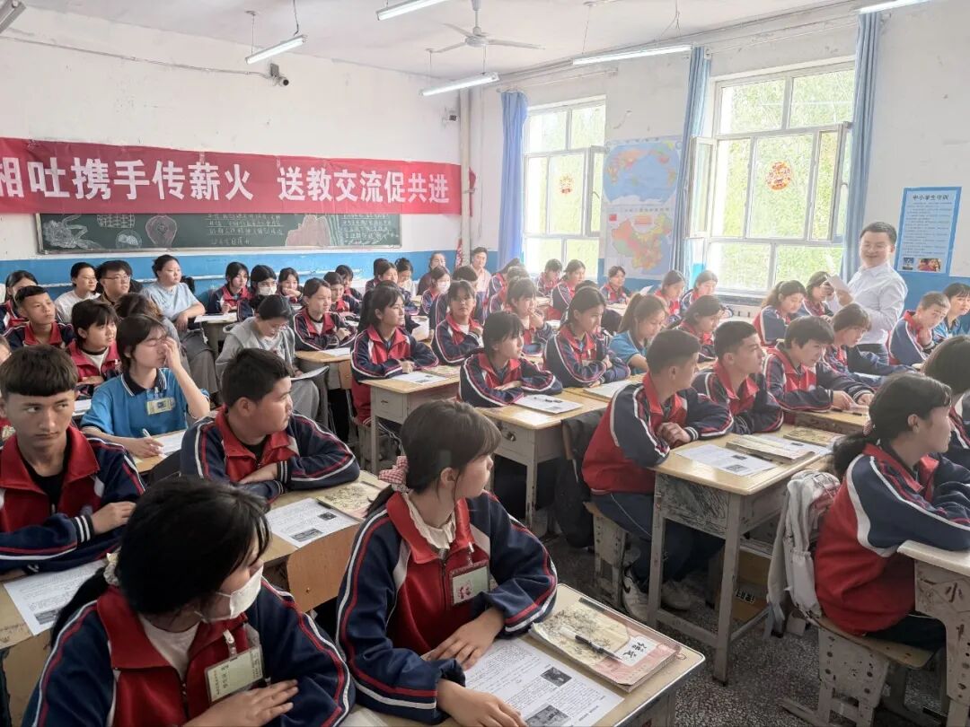 校际交流 | 跨越山河研教艺 携手湘吐育芳华——湘潭市益智中学赴疆开展学习交流活动