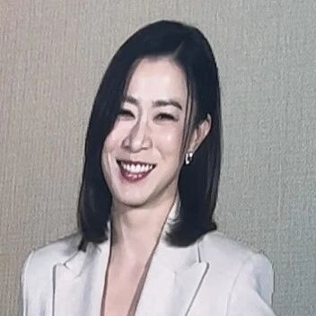 佘诗曼来广州过元宵节,现场化身&ldquo;Man姐&rdquo;,网友:是熟悉的感觉