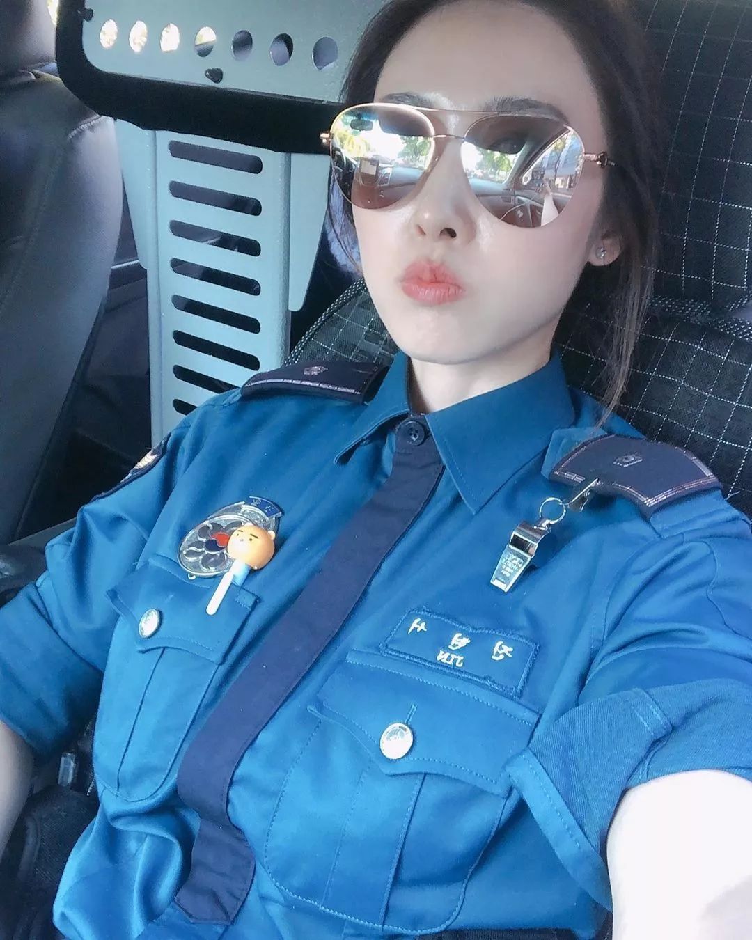 40岁女警健美身材被曝光，罪犯看完想被抓...