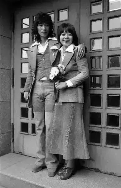 私薦 樹木希林相愛相殺的一家人 女兒對父親的悼詞竟是 草泥馬內田裕也 不要安息 起來搖滾 藍小姐和黃小姐 微文庫