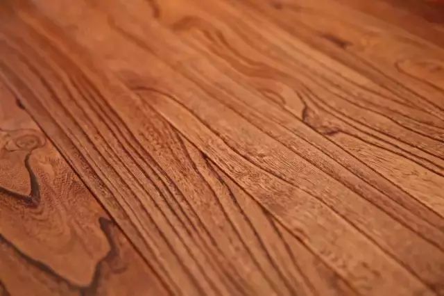木蜡油 地板_木地板的优缺点_杉木地板是刷木蜡油还是清漆