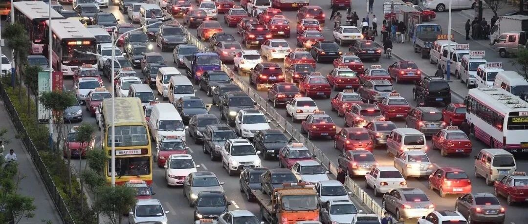 如何在导航软件上制造一场「闹鬼」的大堵车？