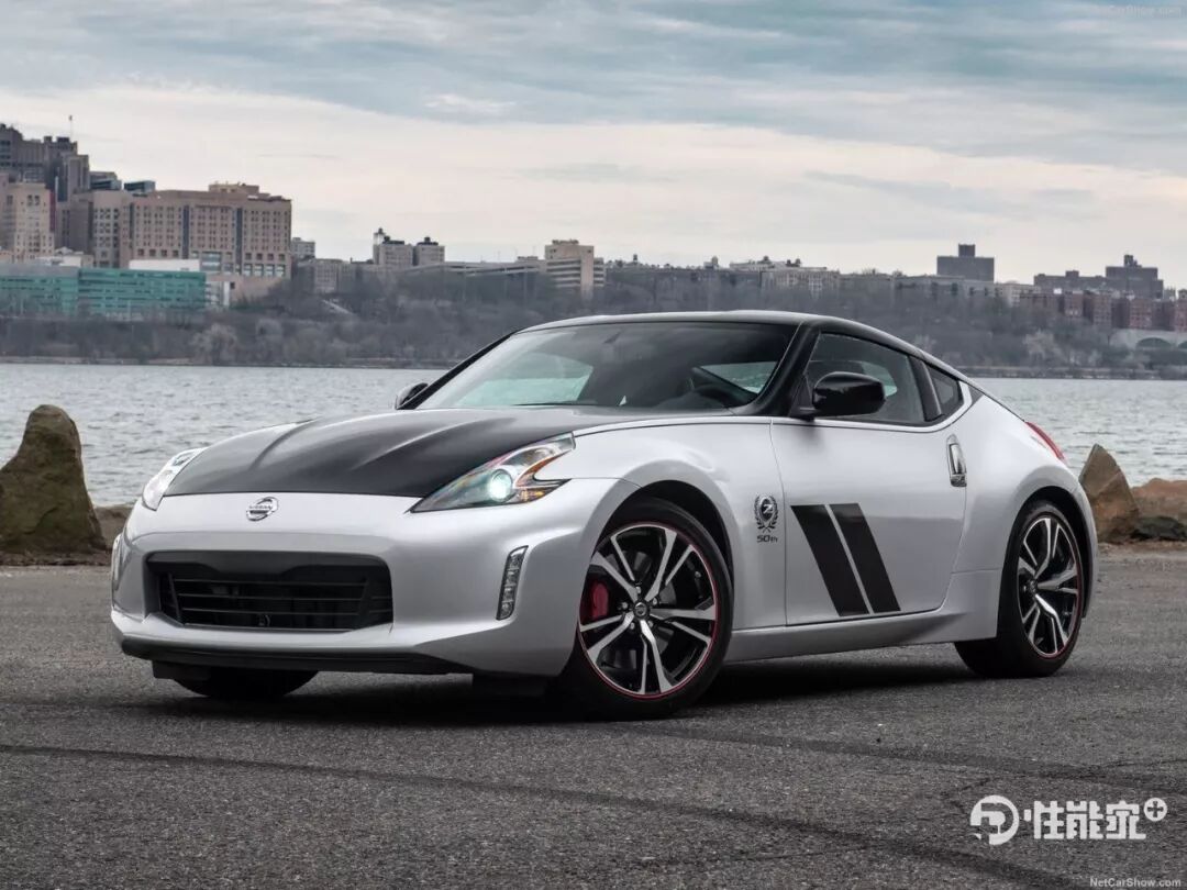 日产新一代z系列车型将于2020年推出,新车在日产内部代号为z35,有望