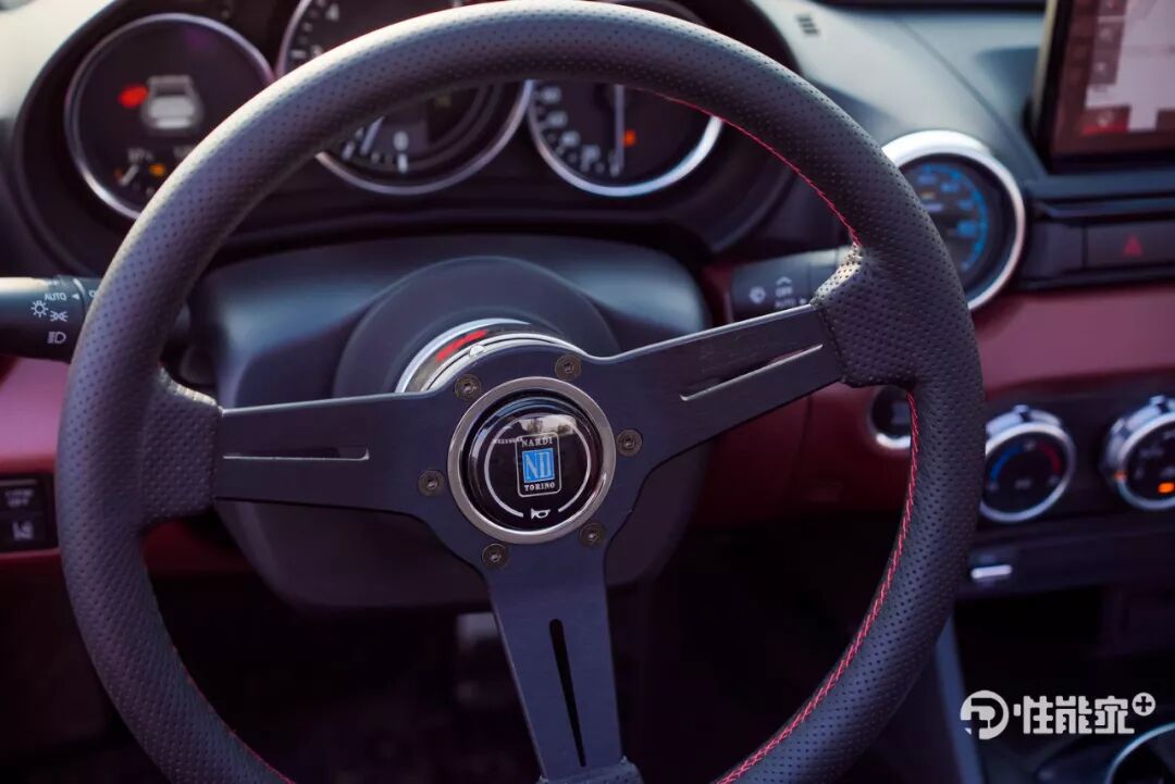 nardi方向盘greddy多功能仪表6at的变速箱在马自达黑科技的加持下