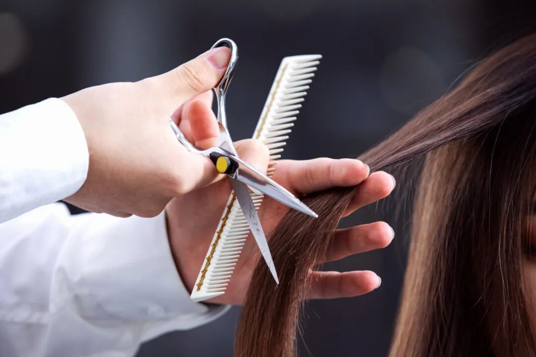 沐浴理发小年这天,也是民间祭灶的日子.