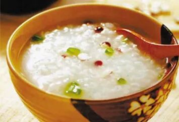 入药入膳入染坊栀子的多重身份