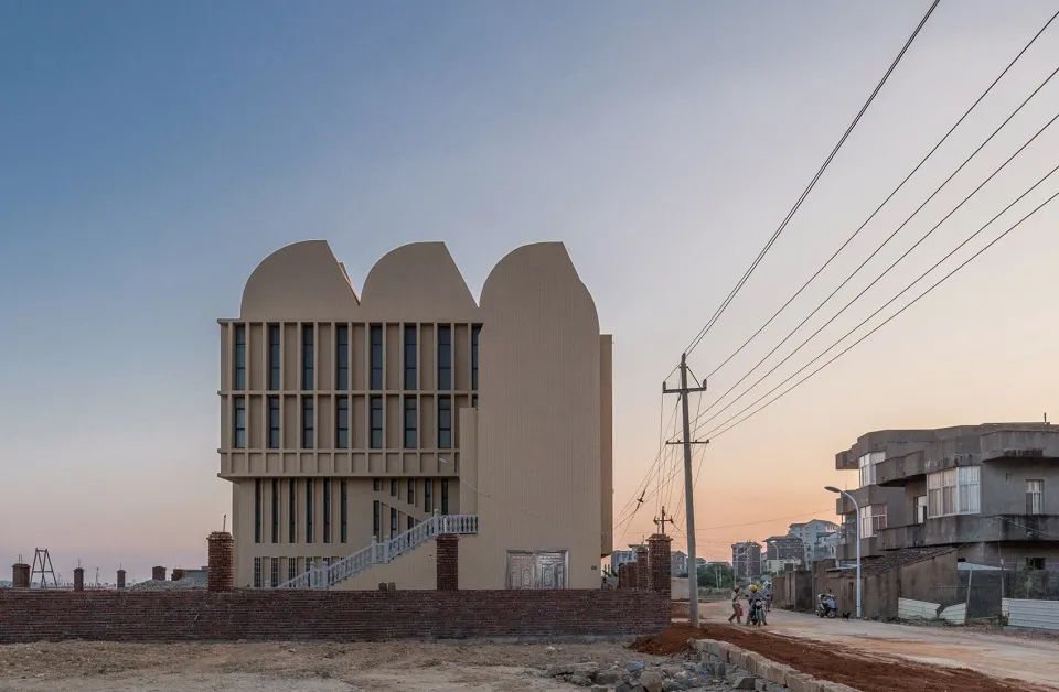 【建筑】二十三座最美的现代教堂，每一座都是那么美丽！