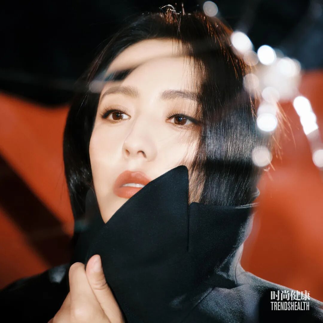 【封面人物】佟丽娅:人生是旷野,没有什么必经之路_封面人物_中观