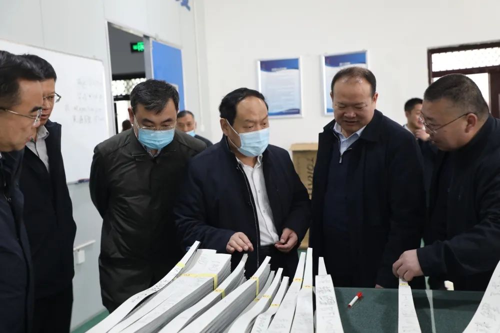 省援疆指挥部总指挥张成伟带队调研疏勒县重点项目开复工情况