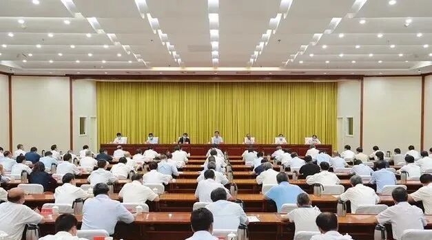 山西金融办主任落马！被曝家中查出4亿现金，刷新国家能源局魏鹏远2亿纪录（组图） - 3