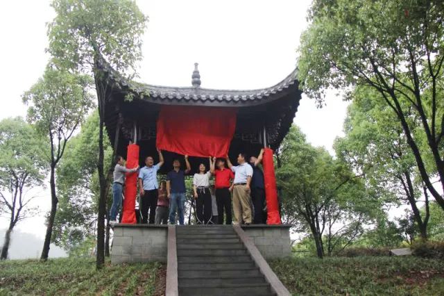 蘭溪一中貼吧_蘭溪市第一中學(xué)貼吧_蘭溪一中91屆