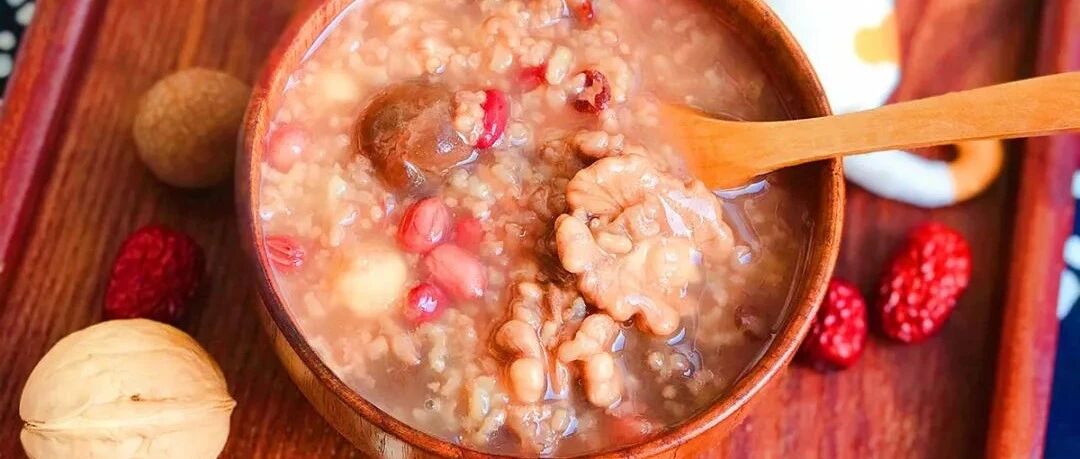 过了腊八就是年，超好喝的腊八粥，粘糯香甜，快做起来吧~